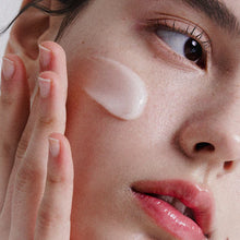 Laden Sie das Bild in den Galerie-Viewer, House of B Glutathione Face Film Pack of 4