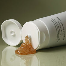 Load image into Gallery viewer, [LA MUSE] Perfume Recovery Body Exfoliating Cleanser 220ml
