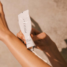 Charger l&#39;image dans la galerie, [Attation] Facial Hydrating Cream
