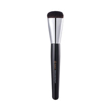 Charger l&#39;image dans la galerie, [Studio 17] Glide Foundation Brush 411

