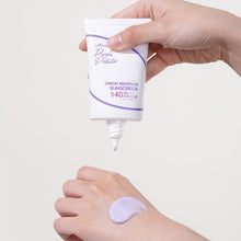 Load image into Gallery viewer, [Isntree] Onion Newpair Sunscreen SPF40 PA+++ - Fresh Mask Korean Beauty
